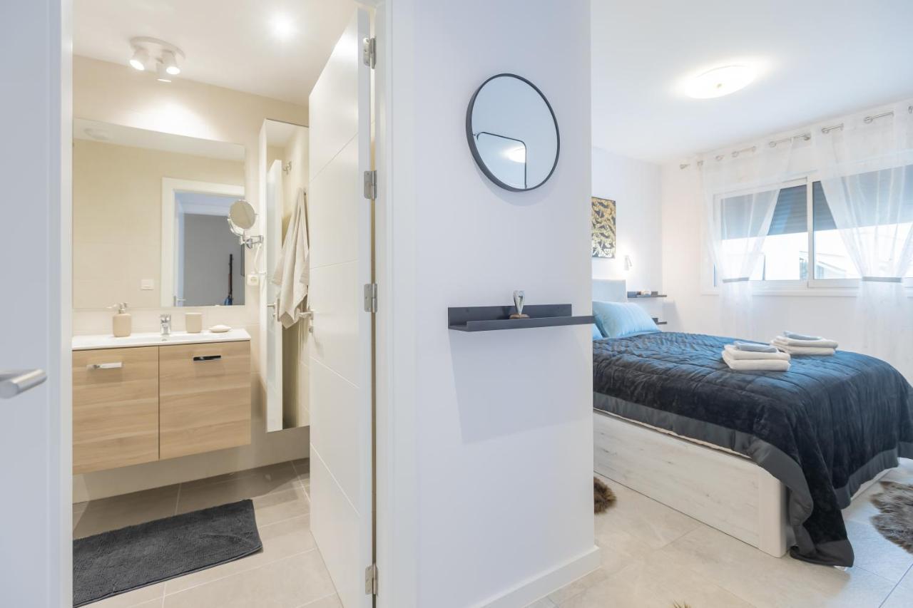 Marbella Luxury Brand New 2-Bedroom Apartment, 3 Min Walk To The Beach! Exterior photo