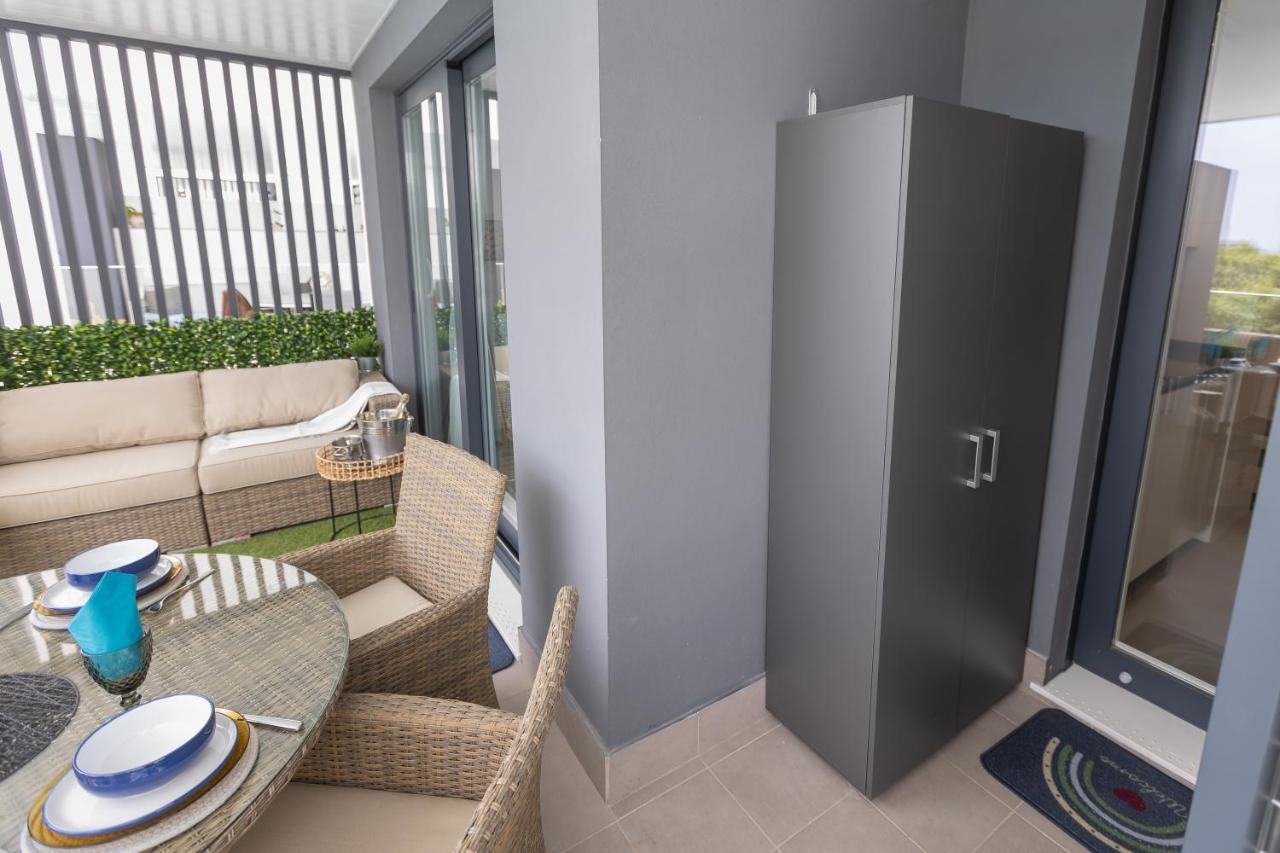 Marbella Luxury Brand New 2-Bedroom Apartment, 3 Min Walk To The Beach! Exterior photo